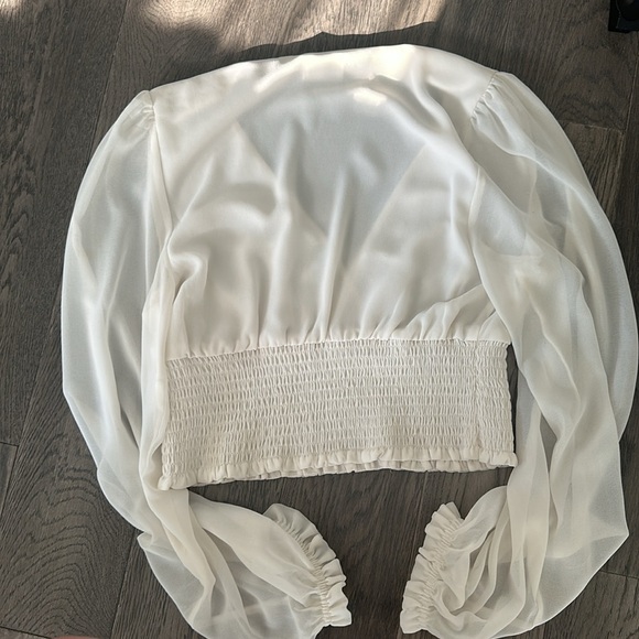 Aritzia Wilfred Wistful blouse - Picture 3 of 3